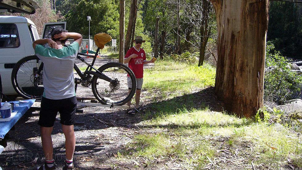 06-Heidi & Ryan in Bogong Village gearing up for the day's MTB ride.JPG